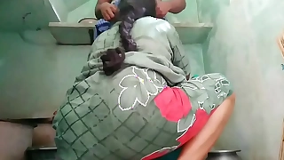 desi aunty finger sex in bathroom
