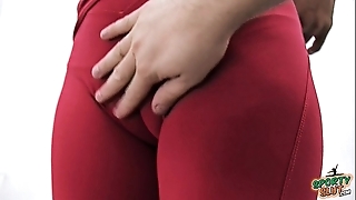 Surprising cameltoe puffy muff respecting tight yoga pants. to pest totting up